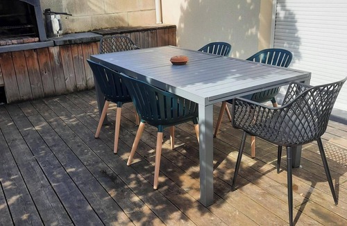 Lormont House | Peaceful town house