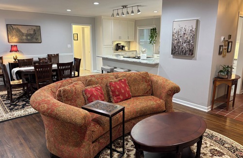 Tulsa House | Peaceful Tulsa Retreat - 3BR Home on 1 Acre Near Expo & Downtown