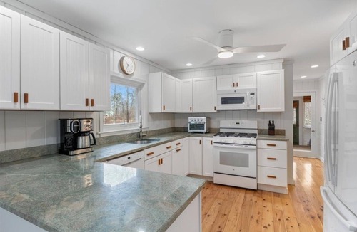 Ocean Park House | Peaceful & Updated Ocean Park 3BR, 2-Bath Beach Cottage