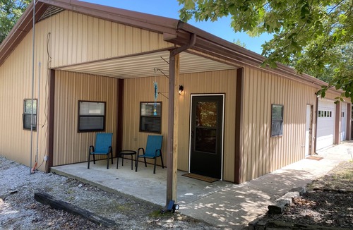 Evening Shade Apartment | Peaceful updated studio near Lake Tenkiller - 60% discount for 28+ day stays!