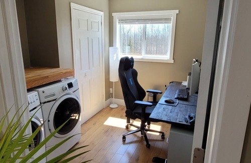 Lafontaine Cottage | Peaceful Upscale Muskoka Cottage, 3 Bedrooms, Hot Tub, WiFi, Satellite