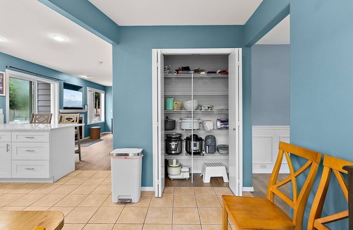 Black Diamond House | PEACEFUL!