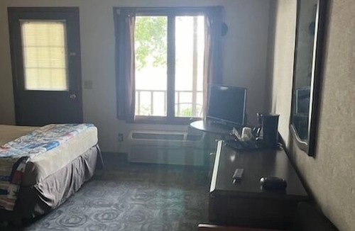 Golconda House | Peaceful Place Surrounded By Nature