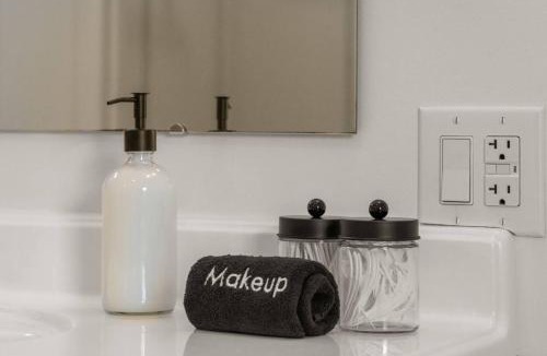 Newport House | Peaceful Valley Retreat