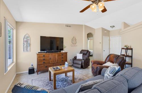 Rita Ranch House | Peaceful Valley