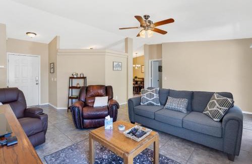 Rita Ranch House | Peaceful Valley