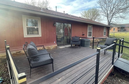 Coffeyville House | Peaceful Views and Quiet Location
