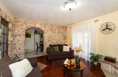 Skradin House | Peaceful Villa near Krka Waterfalls