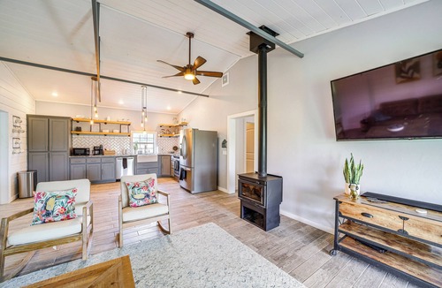 Vinita House | Peaceful Vinita Home w/Fire Pit: 11 Mi to Lake!