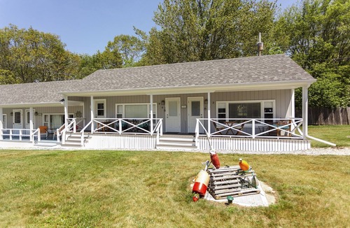 East Boothbay Apartment | peaceful water front escape