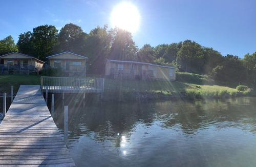 Houghton Cabin | Peaceful Water Front Property