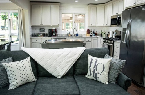 Oldhams Cottage | Peaceful Waterfront 3 BR/2BA