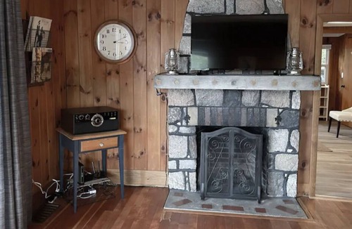 North Windham House | Peaceful Waterfront Hideaway with 5 bedrooms!