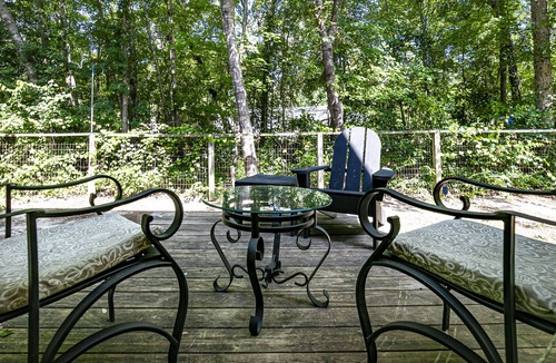 Lexington House | Peaceful West Columbia Get-Away