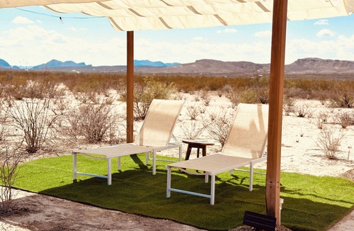 Alpine Cabin | Peach Bungalow Near Big Bend