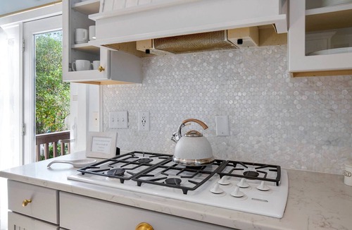 Cape Charles House | Peach Perfect - Chesapeake Properties