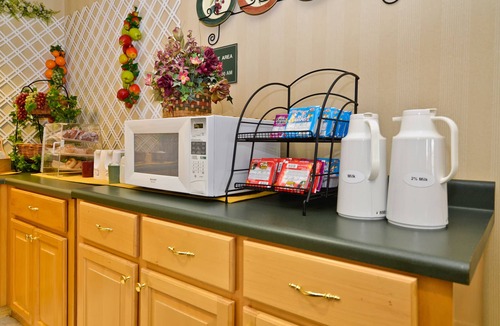 Hawkinsville Hotel | Peach State Inn & Suites