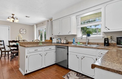 Bartlesville House | Peachy Keen Accommodations