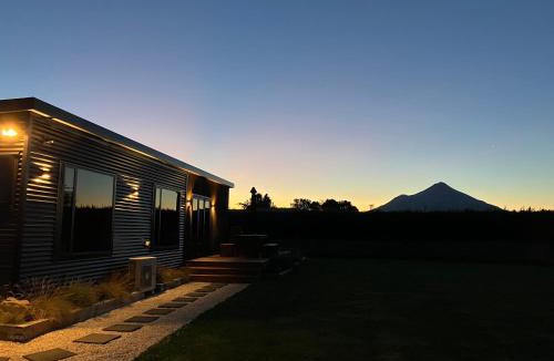 Stratford House | Peachy On Pembroke