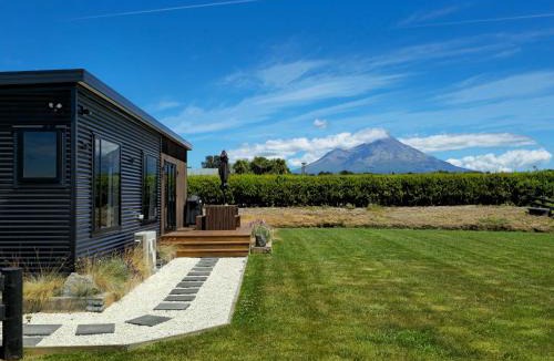 Stratford House | Peachy On Pembroke