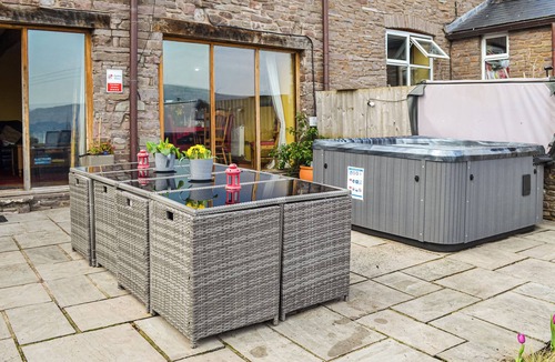 Talybont-on-Usk Cottage | Peacock Cottage - UK36422