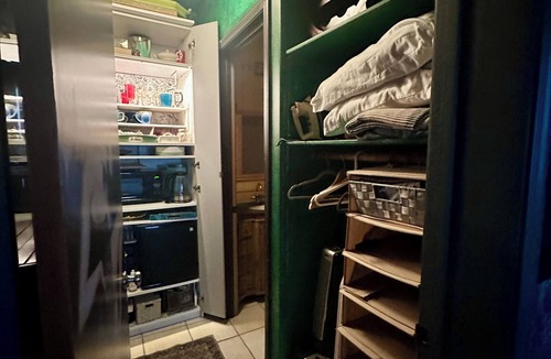 Northwest Berkeley House | Peacock Room Jungle Lounge, nEasy access and WiFi, Berkeley