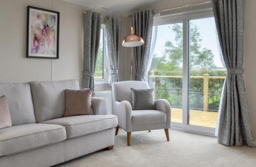 Penrith House | Peacock - Uk31513