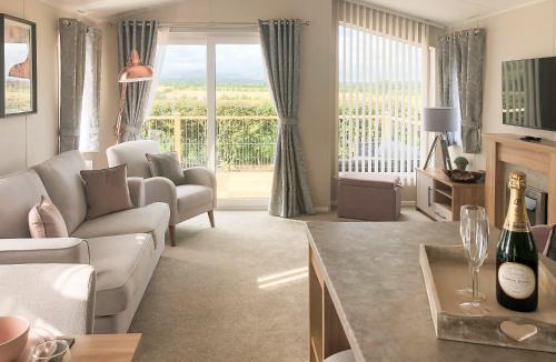 Penrith House | Peacock - Uk31513