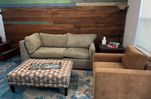 Texarkana Cottage | Peacocks and Privacy