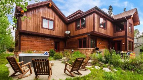 Christie Heights House | Peak 8 by AvantStay