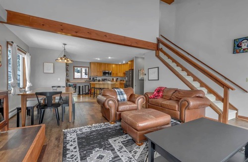 Ellicottville Apartment | Peak Convenience: Hot Tub, Walkable Resort Retreat
