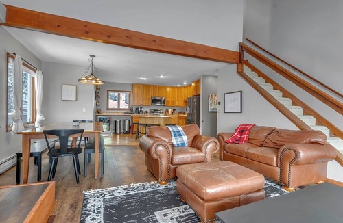 Ellicottville Apartment | Peak Convenience: Hot Tub, Walkable Resort Retreat