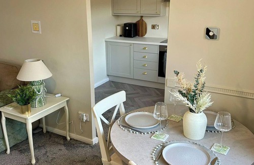 Chesterfield House | Peak District - 2 Beds - Sleeps 4 - Pet Friendly