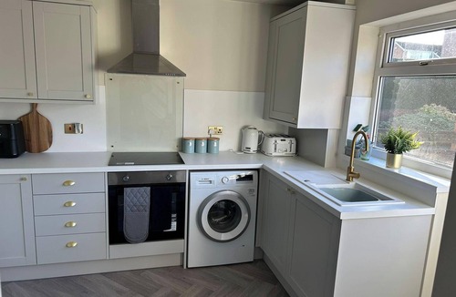 Chesterfield House | Peak District - 2 Beds - Sleeps 4 - Pet Friendly