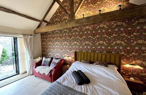 Over Haddon House | Peak District Old Forge House in Over Haddon