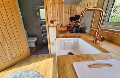 Hope Cabin | Peak District Shepherds Hut
