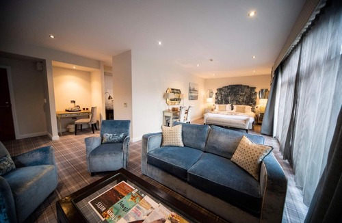 Stonedge Hotel | Peak Edge Hotel