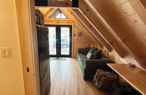 Bloomville Cabin | Peak Forest Cabin in the Woods