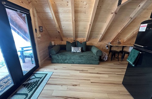 Bloomville Cabin | Peak Forest Cabin in the Woods
