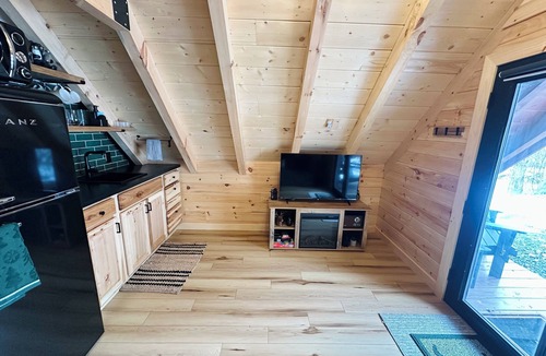 Bloomville Cabin | Peak Forest Cabin in the Woods