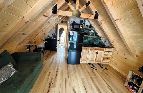 Bloomville Cabin | Peak Forest Cabin in the Woods