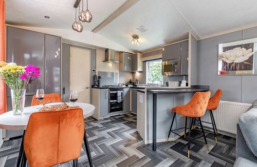 Longnor Ski Chalet | Peak Luxury Lodge Pet Friendly