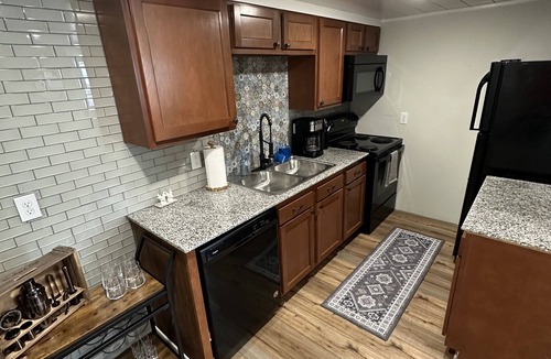 Blodgett Mills Apartment | Peak's Paradise - 3-Bedroom