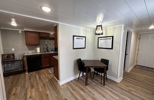 Blodgett Mills Apartment | Peak's Paradise - 3-Bedroom