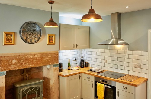 Two Dales Cottage | Peak View