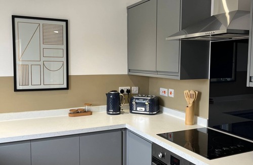 Leek Apartment | Peak Willow Apartments