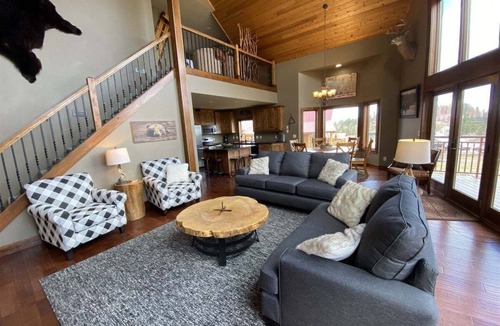Lead Cabin | Peak2 - Ski-in/Ski-out Cabin on Terry Peak