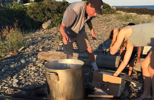 Peaks Island House | Peaks Cottage: Modern amenities, island charm, steps to shore