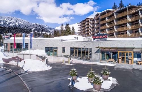 Laax Apartment | Peaks Place Apartment-Hotel & Spa by Interhome
