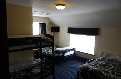 Oakamoor Hotel | Peakstones Inn